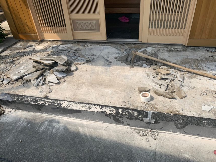 玄関工事 敷石 玄関土間 玄関リフォーム