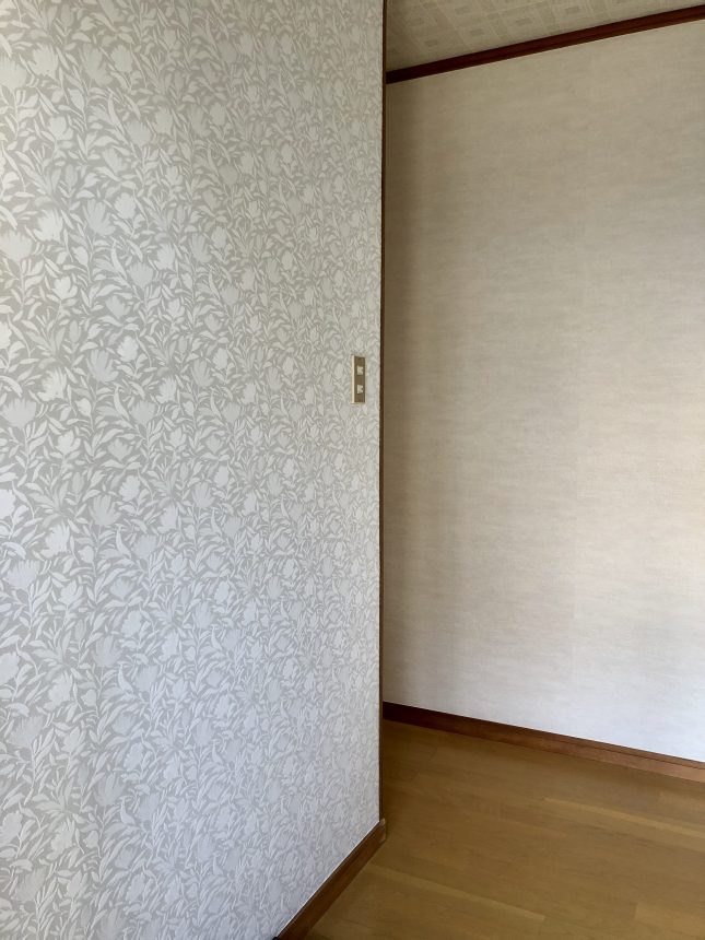 FE6377 サンゲツ 玄関内装 アクセントクロス