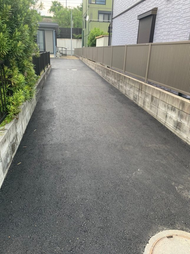 アスファルト 整地工事 雑草対策