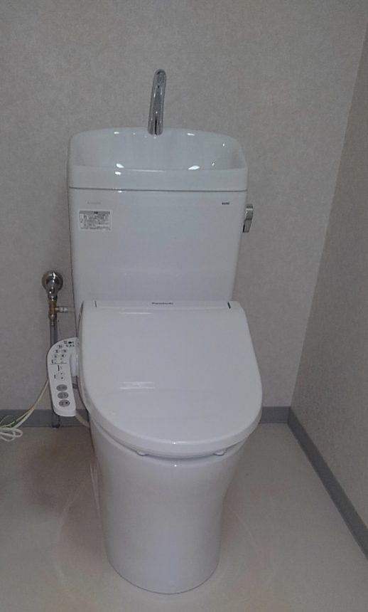 TOTOピュアレストQRにパナソニックCH931S トイレリフォーム